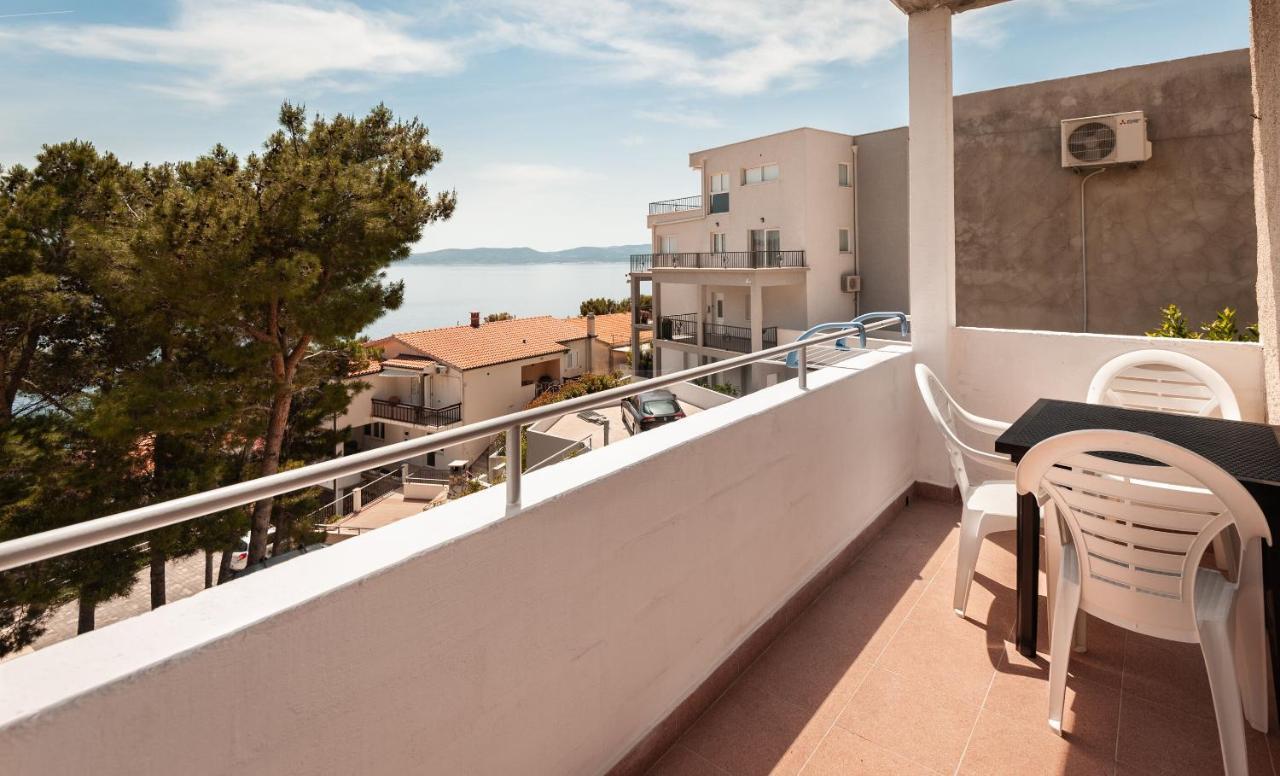 Apartments Lile Brela Exterior foto